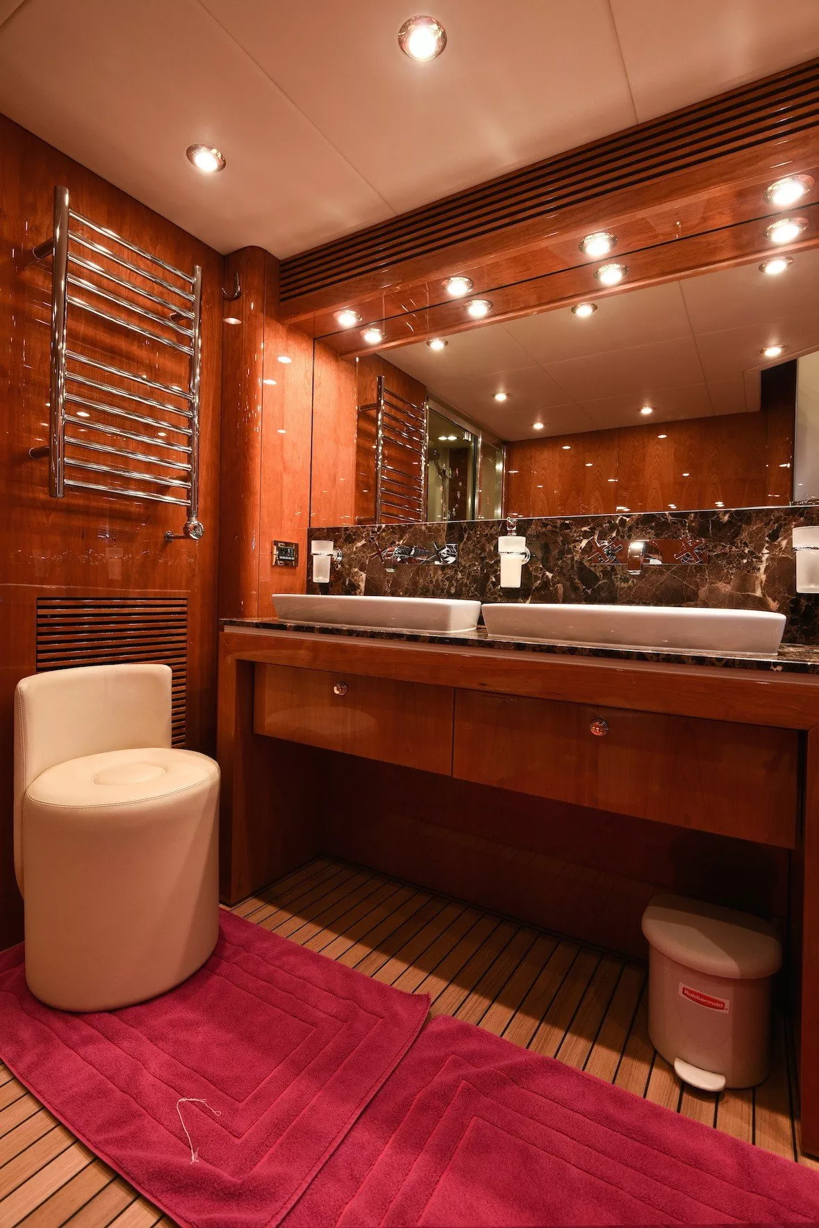 https://dev-api.arconyachts.com/storage/media/31675/conversions/243_6798243127-optimize.webp