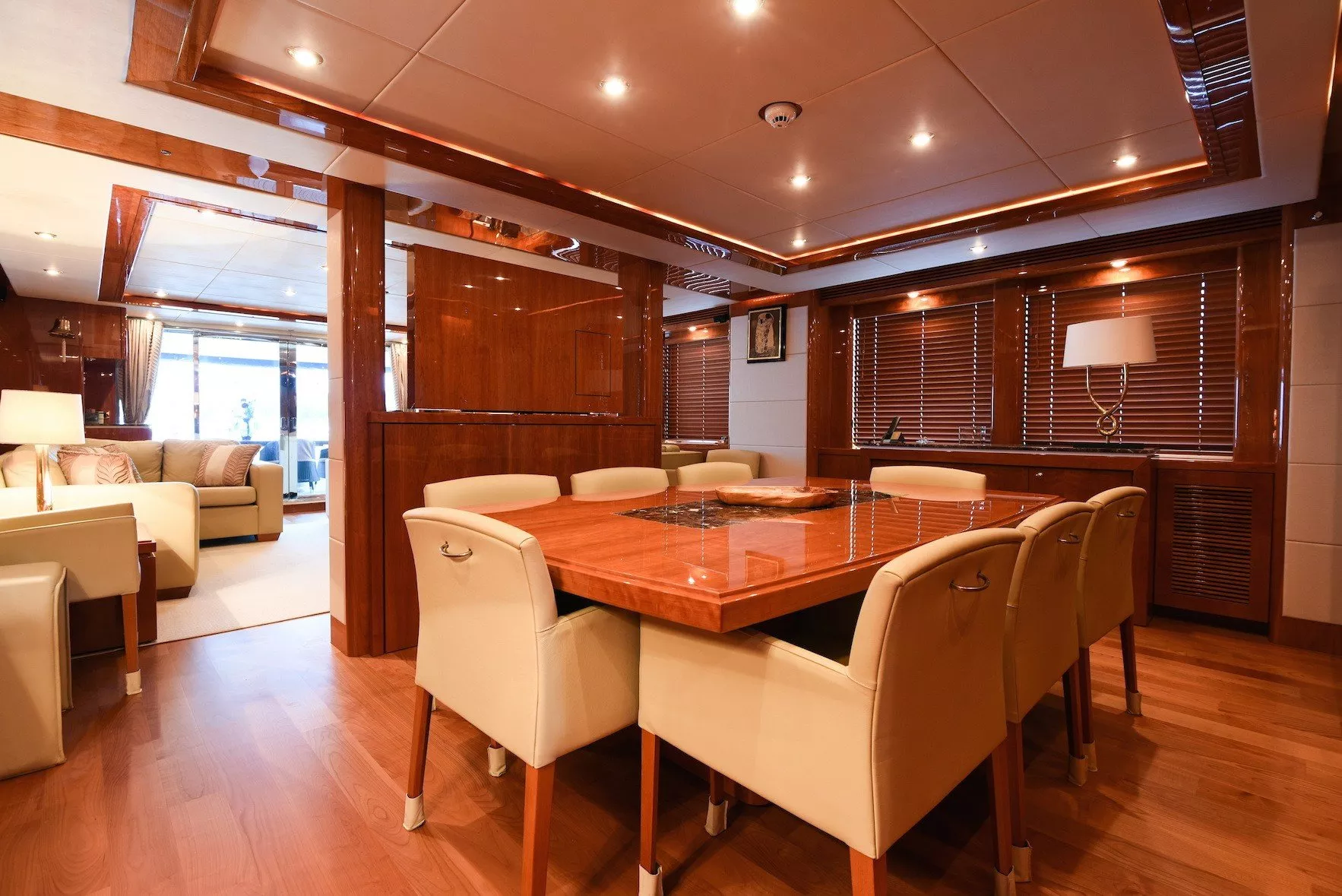 https://dev-api.arconyachts.com/storage/media/31710/conversions/243_0278203032-optimize.webp