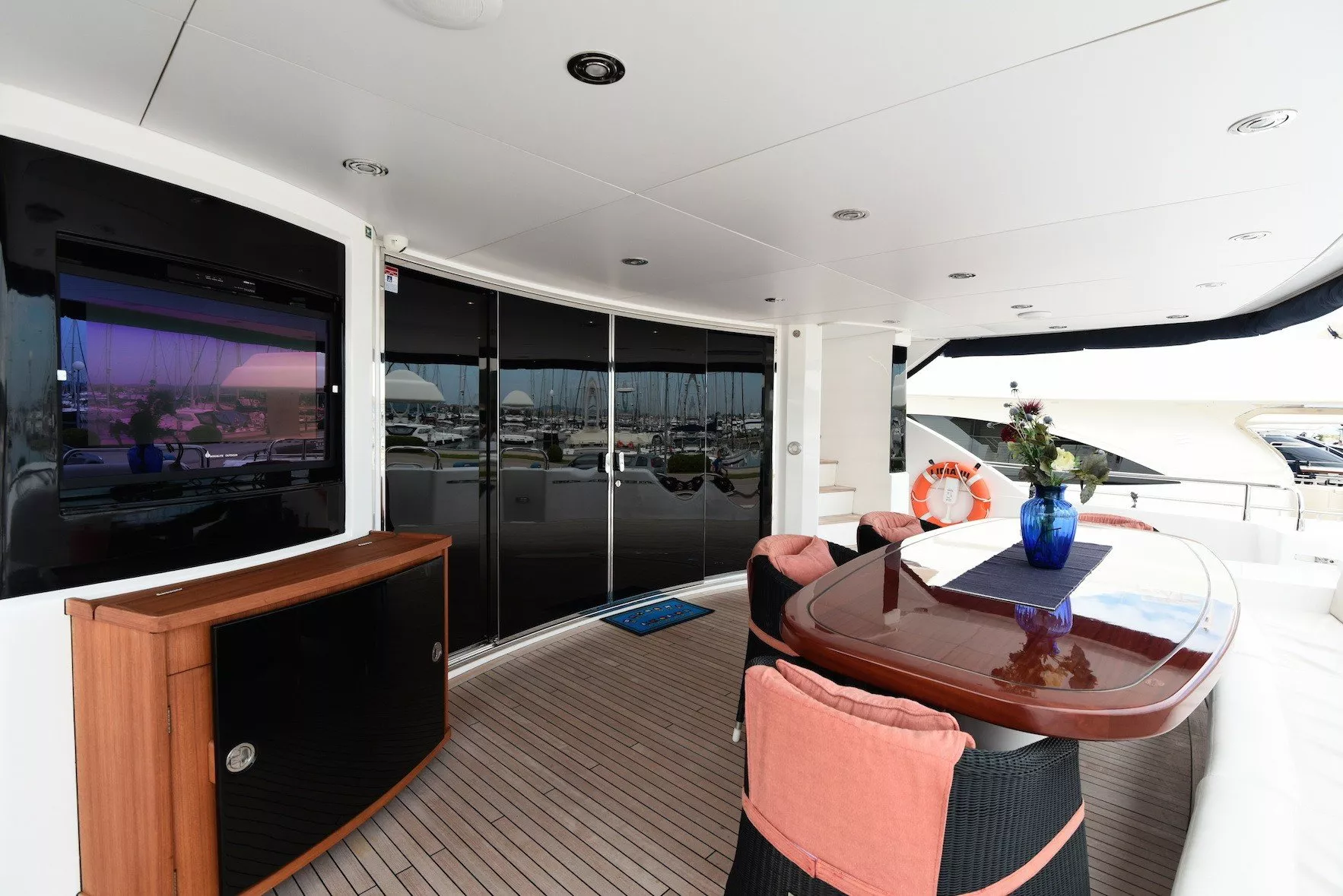 https://dev-api.arconyachts.com/storage/media/31737/conversions/243_8863065547-optimize.webp