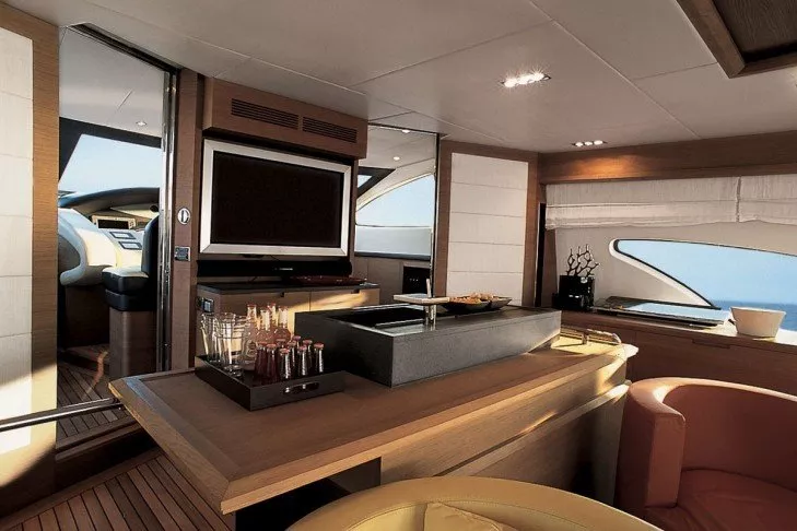 https://dev-api.arconyachts.com/storage/media/31767/conversions/241_5816595617-optimize.webp