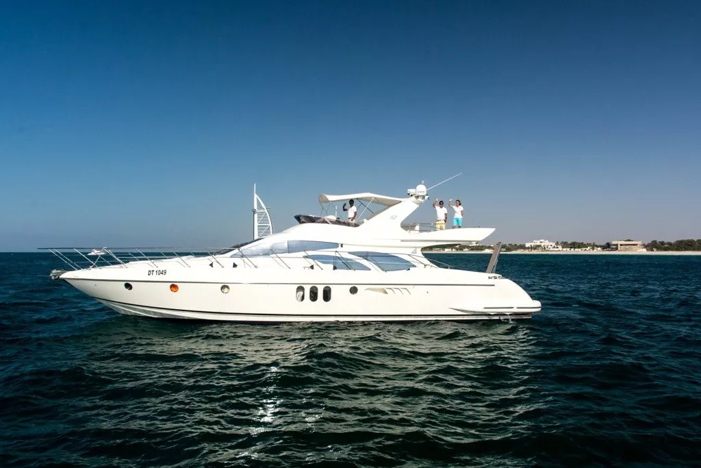 Azimut 62