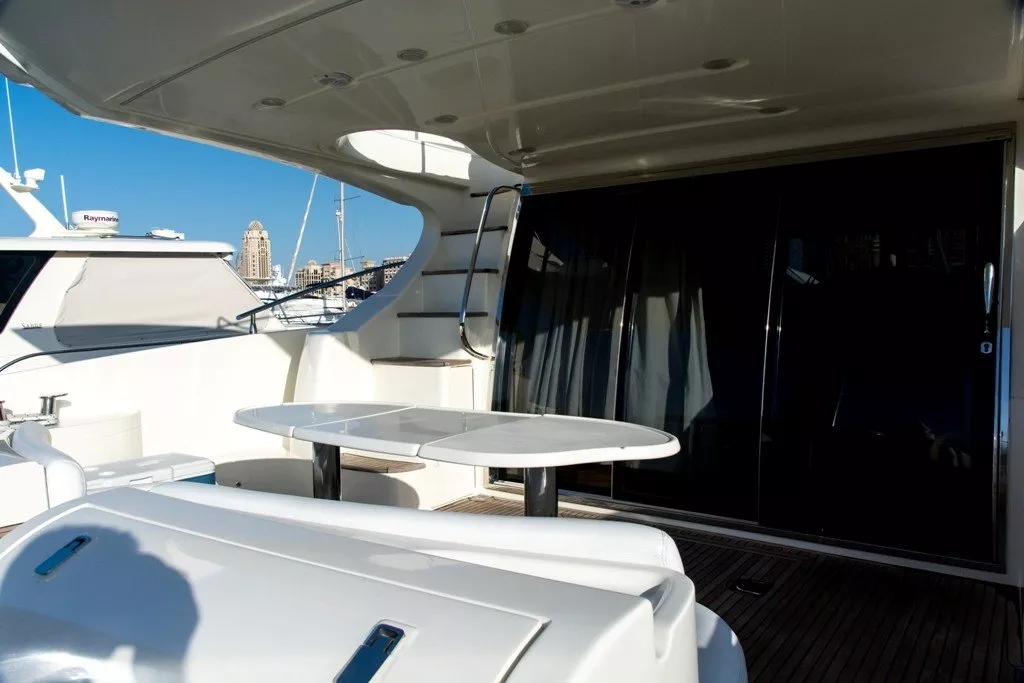 Azimut 62
