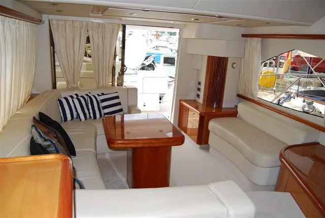 https://dev-api.arconyachts.com/storage/media/32097/conversions/193_5539009091-optimize.webp