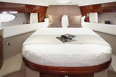 https://dev-api.arconyachts.com/storage/media/32484/conversions/139_0379154788-optimize.webp