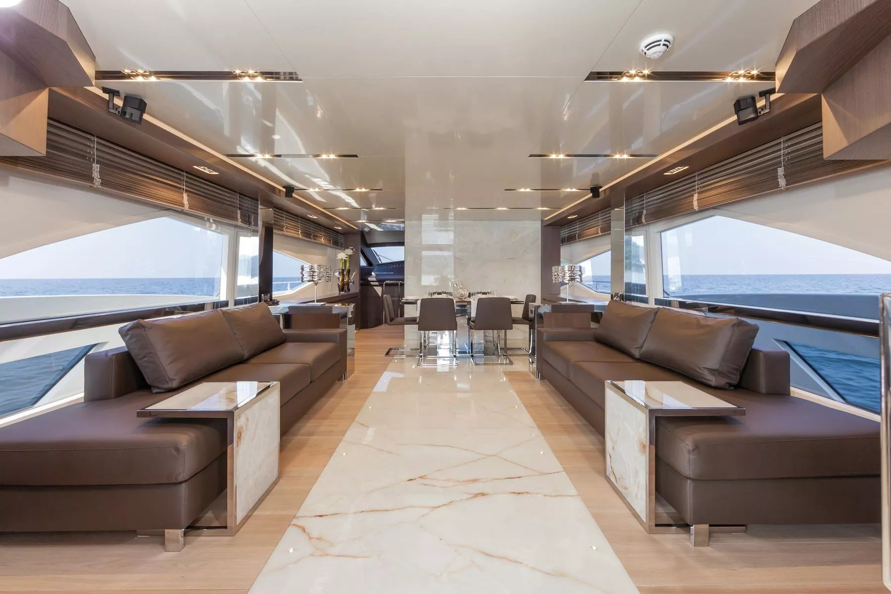 https://dev-api.arconyachts.com/storage/media/32539/conversions/133_1552098390-optimize.webp