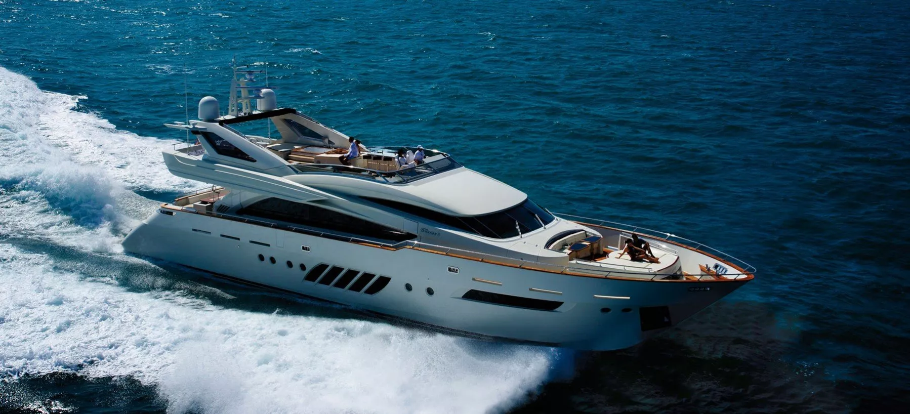 https://dev-api.arconyachts.com/storage/media/32555/conversions/132_2408697754-optimize.webp