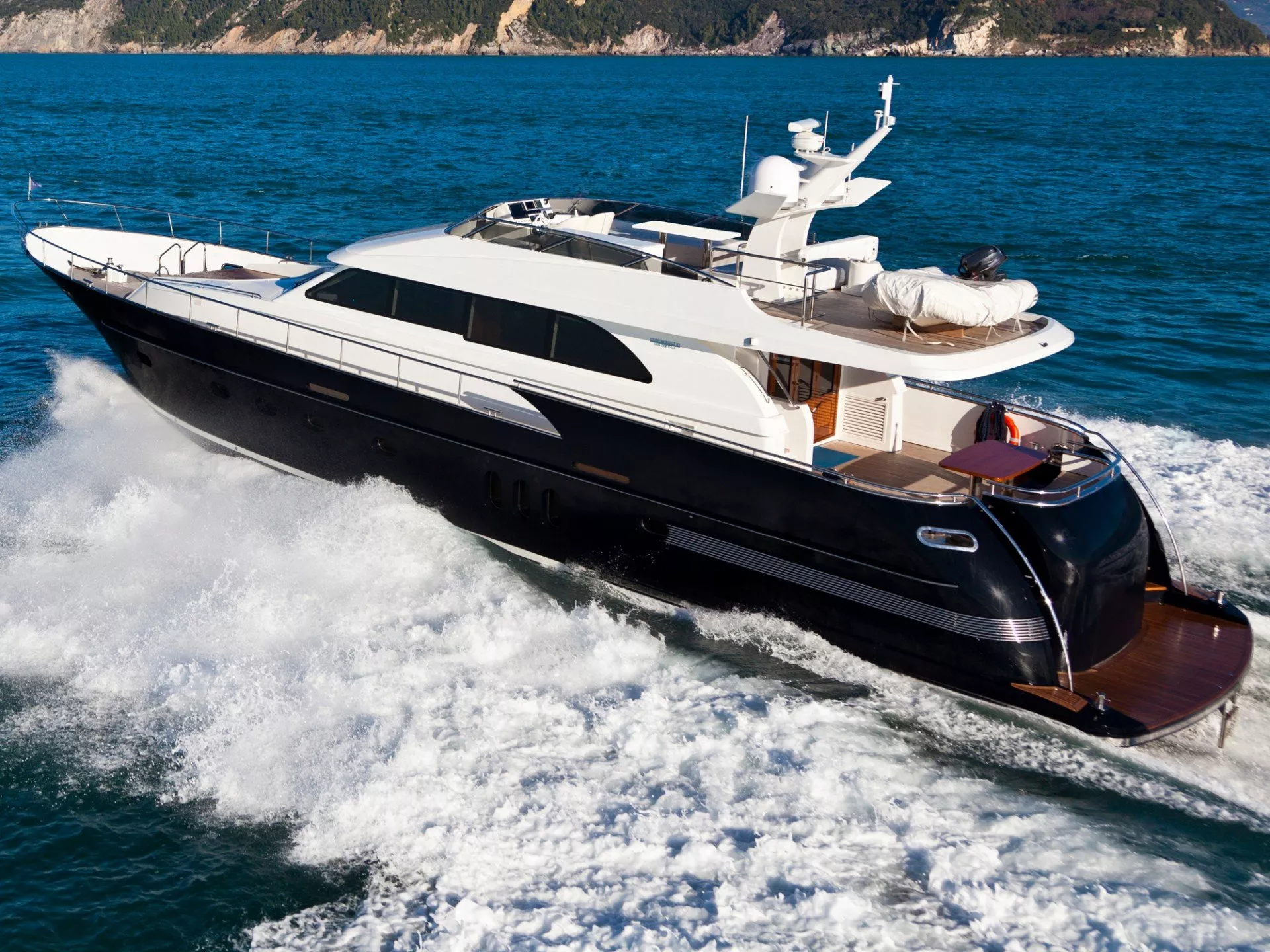 Wim Van Der Valk Continental II Flybridge 25.00