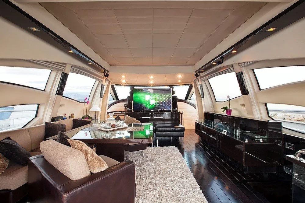 https://dev-api.arconyachts.com/storage/media/32861/conversions/21-optimize.webp