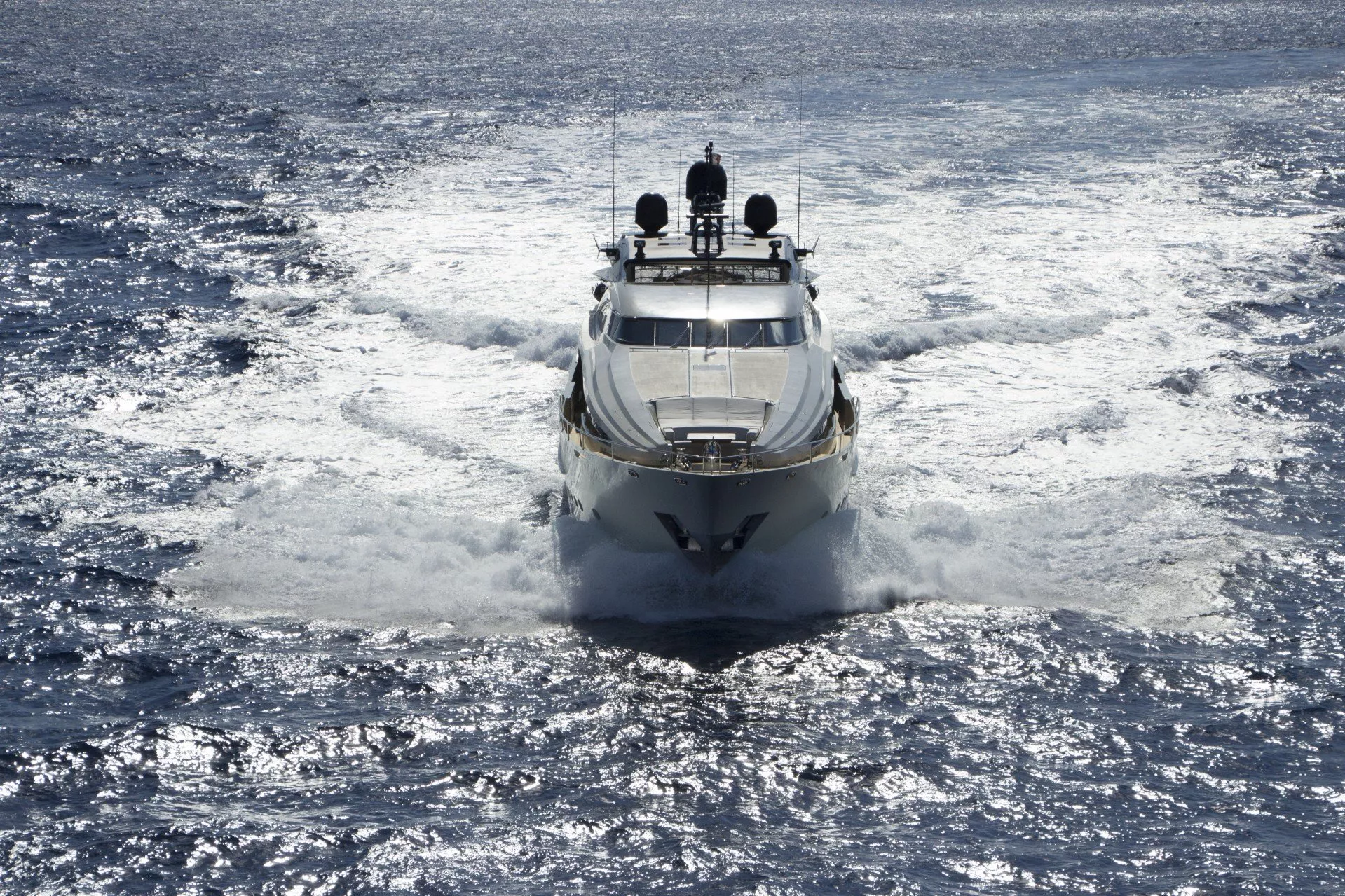 https://dev-api.arconyachts.com/storage/media/33046/conversions/IMG_2877-optimize.webp