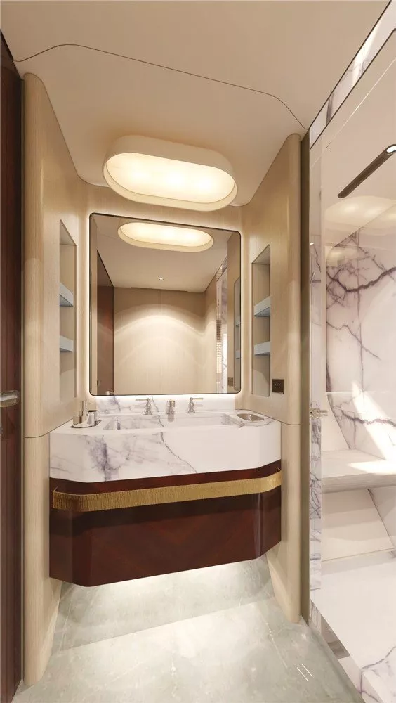 https://dev-api.arconyachts.com/storage/media/33766/conversions/934_5671330572-optimize.webp