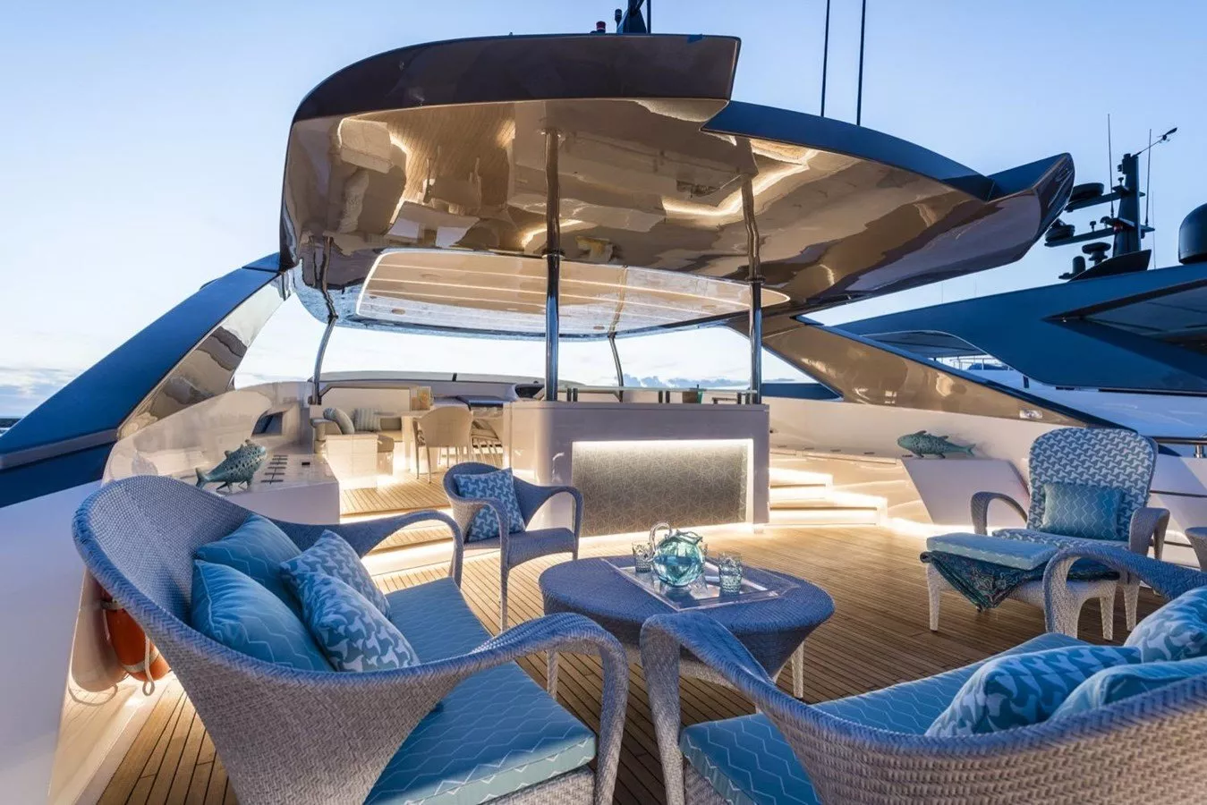 https://dev-api.arconyachts.com/storage/media/33821/conversions/931_1307149851-optimize.webp