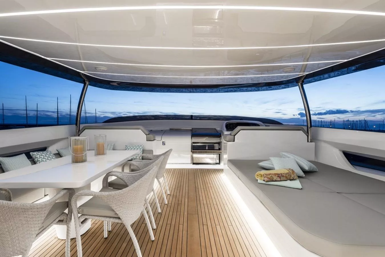 https://dev-api.arconyachts.com/storage/media/33823/conversions/931_9144062019-optimize.webp